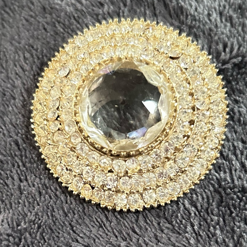 Vtg Brooch Crystal Rhinestone Swarovski Pin Dome Shape Huge Center Chaton 1950s